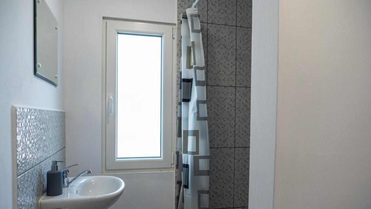 Poiana Cu Flori Aparthotel ซาตูมาเร ภายนอก รูปภาพ